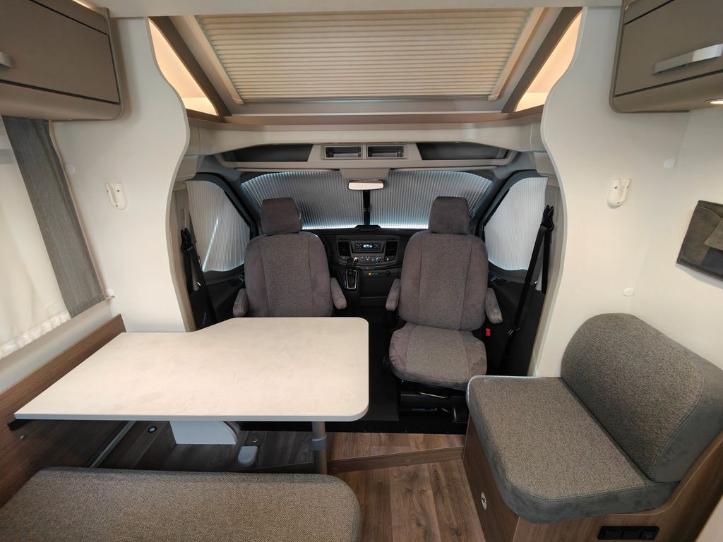 Motorhome Luxus (automatic)
